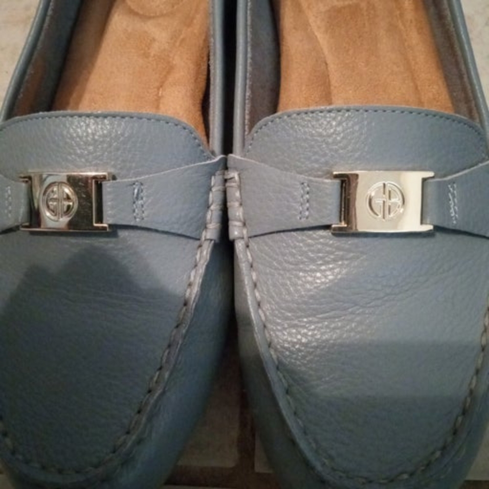 Shoes - Picture 5 of 14